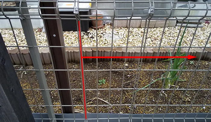 中間にカットした部材を挿入する場合の解説①：コメント入り写真画像
※フェンスカット(巾詰め)解説用写真画像7
