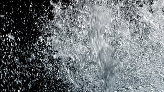 イメージ写真画像②：実際の試験とは関係ない噴流水をイメージさせるが写真画像