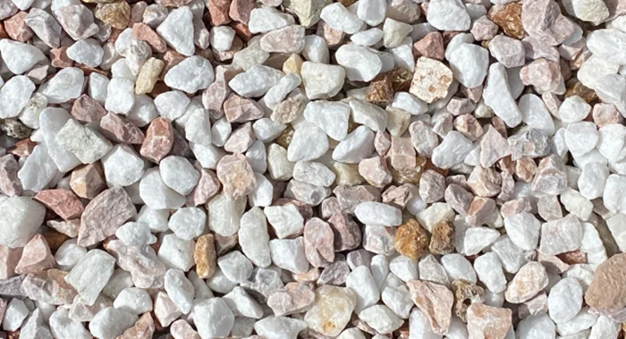 挿絵：ホームセンターで購入する石を想起させるイメージ写真